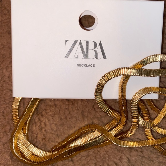 NWT. Zara Golden Metal Multiple Necklace. - Picture 5 of 5